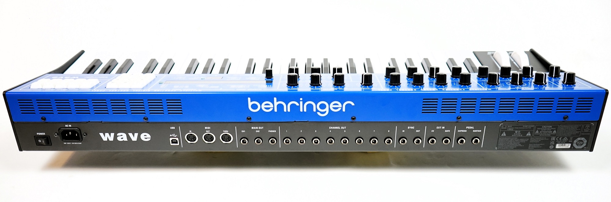 Behringer Wave Wavetable Synthesizer rear