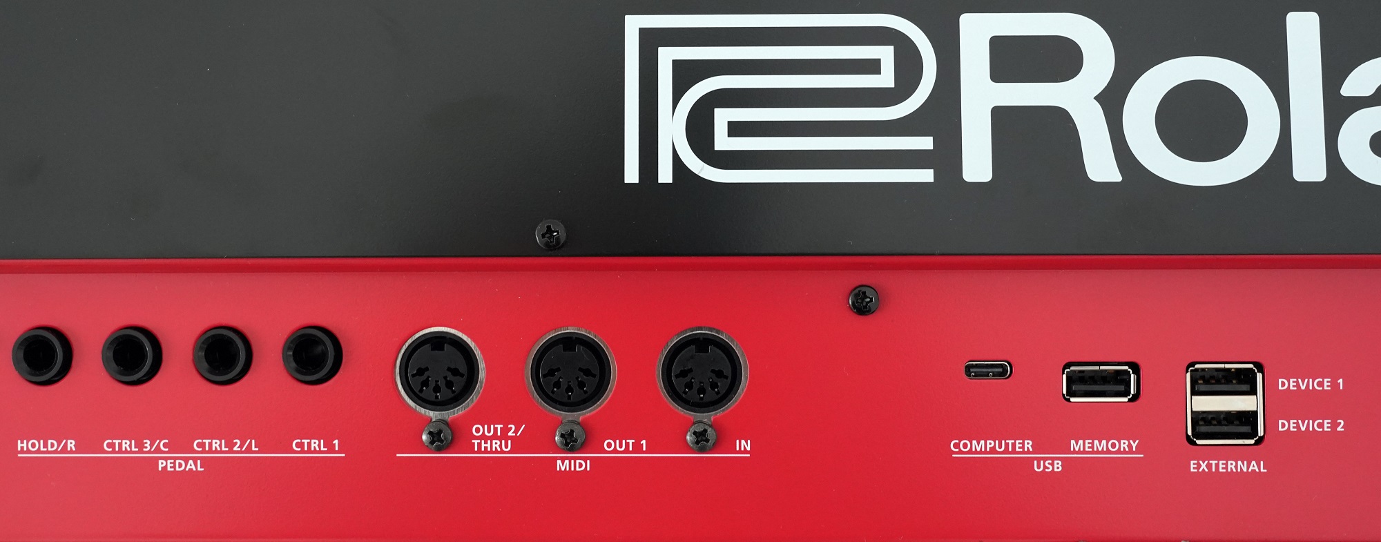 Roland V-Stage 88 Stagekeyboard rear 2
