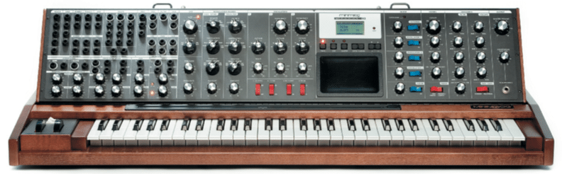 Minimoog_Voyager_Xl_Front