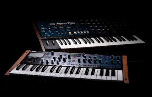 korg multi/poly synthesizer monopoly