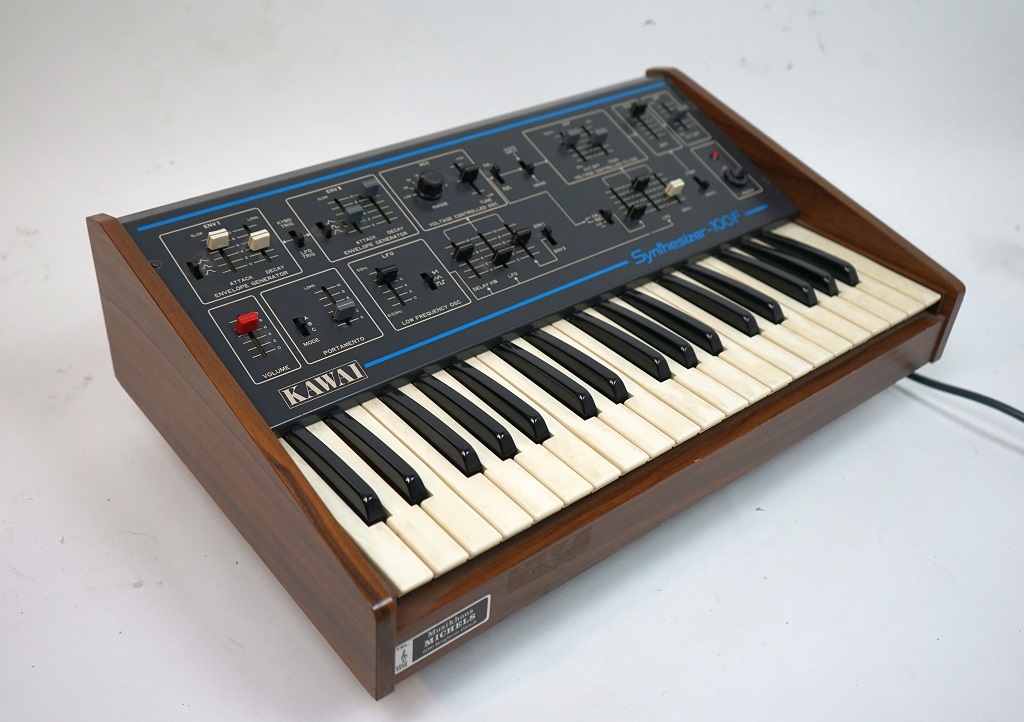Kawai 100F angle