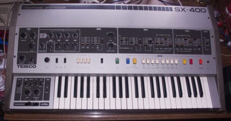 Teisco SX-400