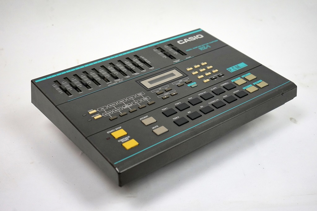 Casio RZ-1 Winkelansicht