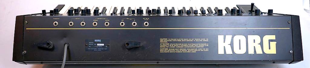 Korg Delta Synthesizer Rückseite