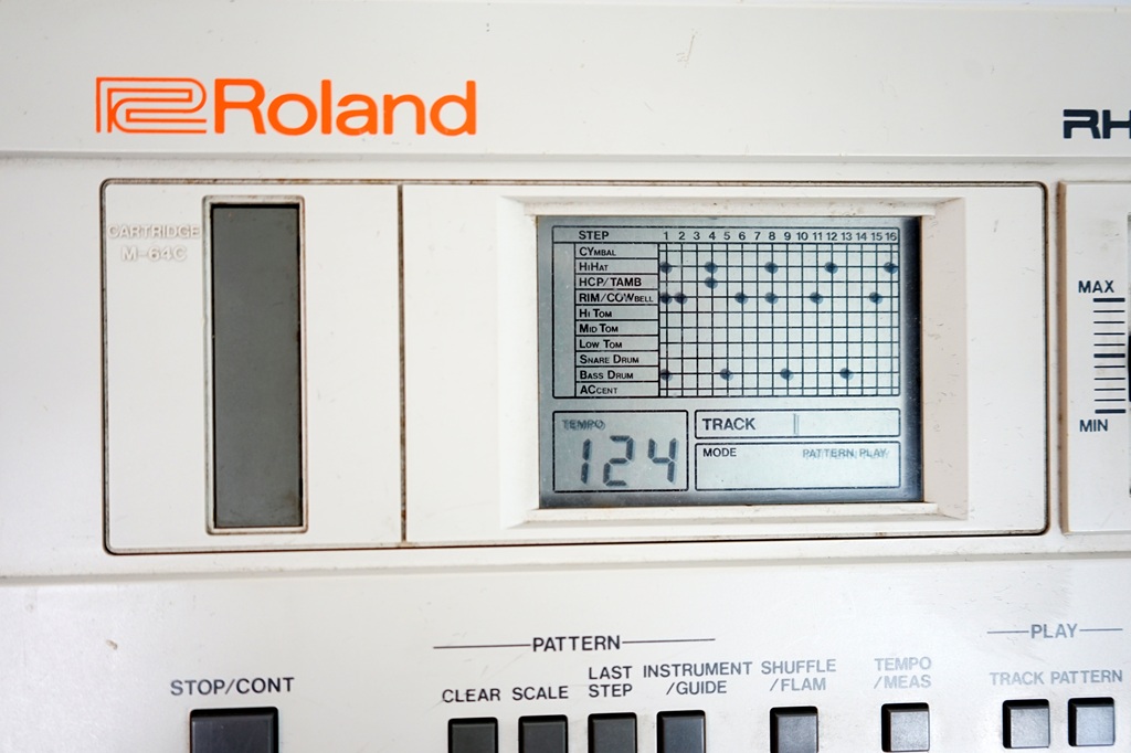 Roland TR-707 Display