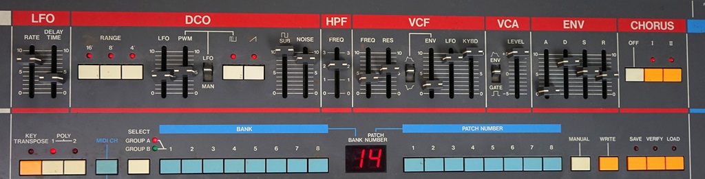 Roland Juno-106 analoger Synthesizer mit Fader und Knöpfen