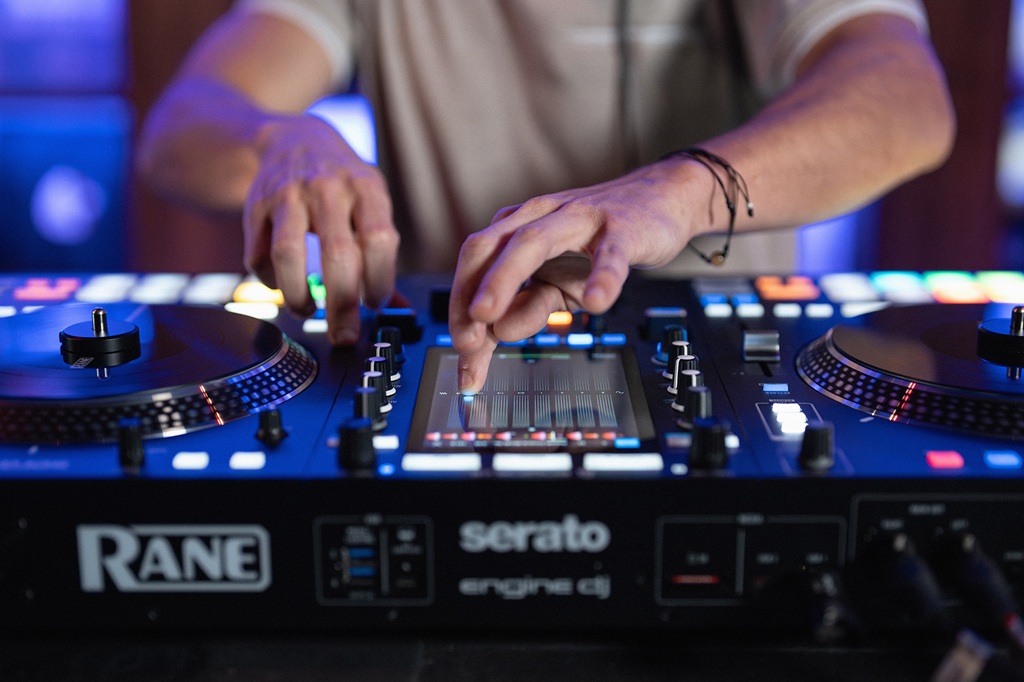 Rane System One Event mit DJ