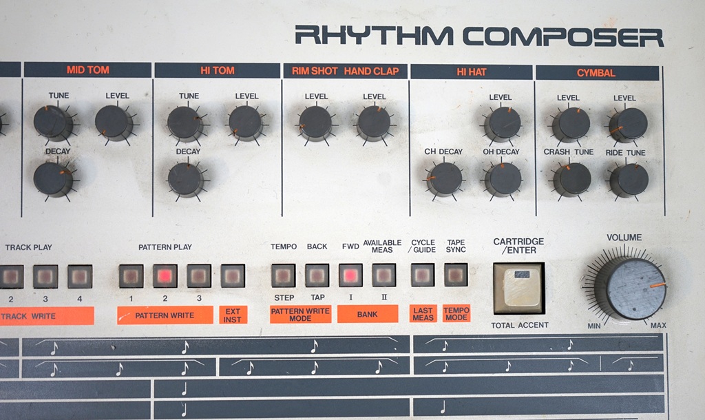 Roland TR-909 Bedienoberfläche