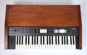 Analoge Stringmachine Korg Lambda ES-50