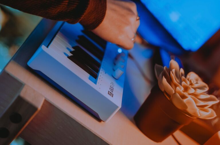 Arturia KeyStep 37 mk2 Keyboard Controller DAW