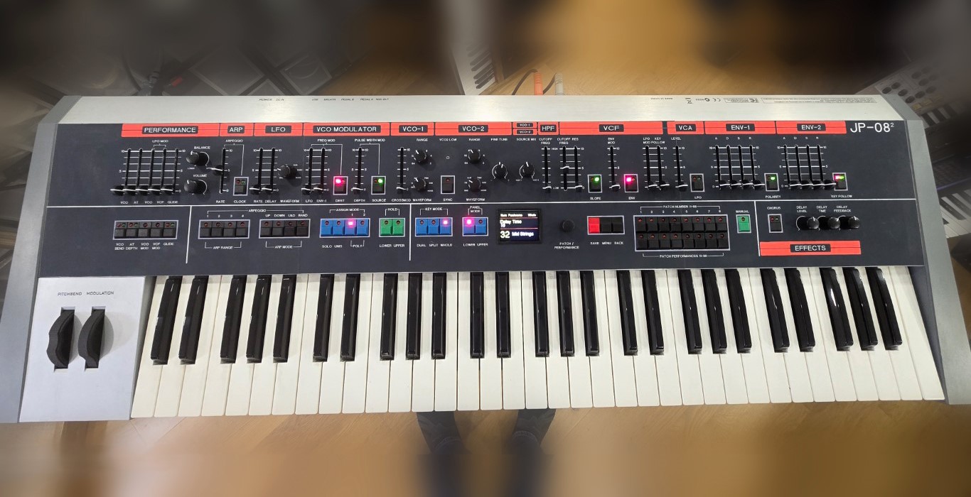 DIY Jupiter-8 aus 2x JP-08