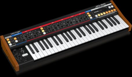 Behringer JN-80 analoger Synthesizer