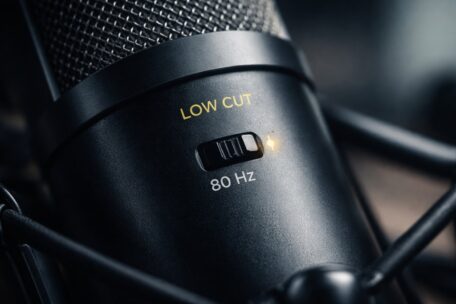Highpass-Filter am Studiomikrofon für Trittschall