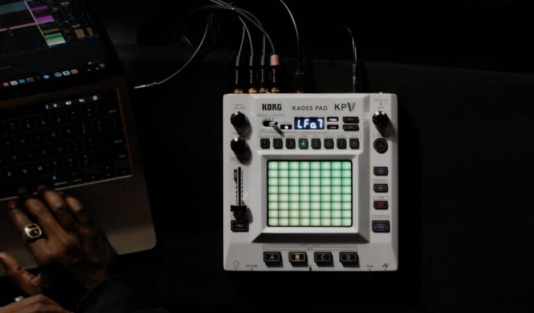 KORG KAOSS PAD V im Test – Multieffektgerät