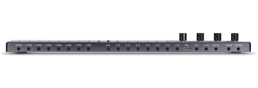 Die Rückseite bietet umfangreiche CV/Gate-, MIDI- und Clock-Anschlüsse und macht den OXI ONE MkII zum zentralen Steuergerät hybrider Setups.