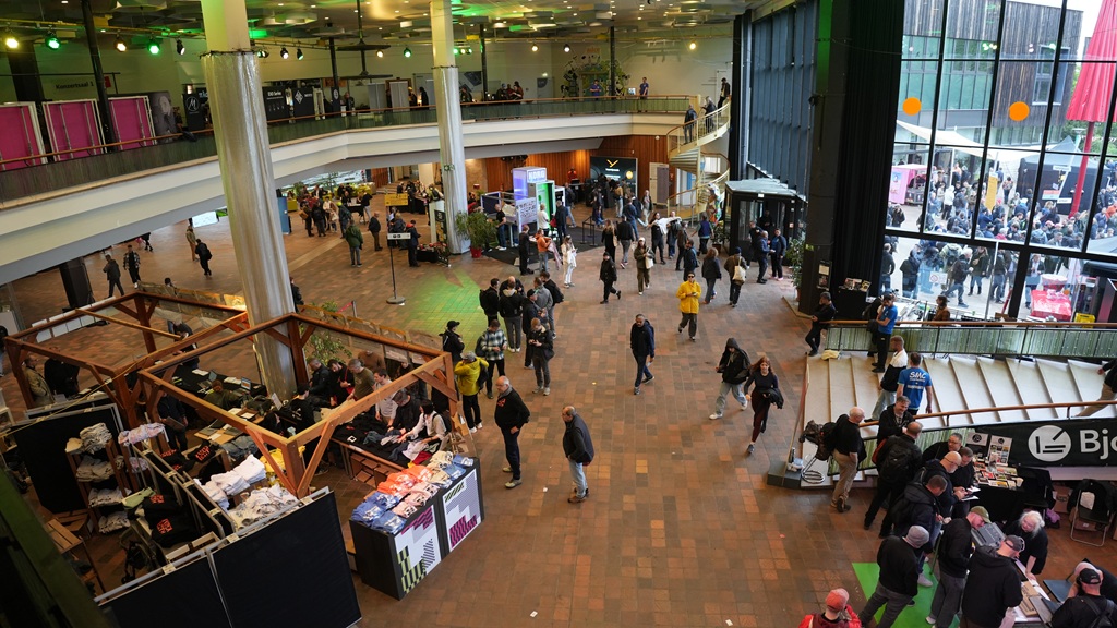 Synthnerds besuchen die Superbooth 26 in Berlin