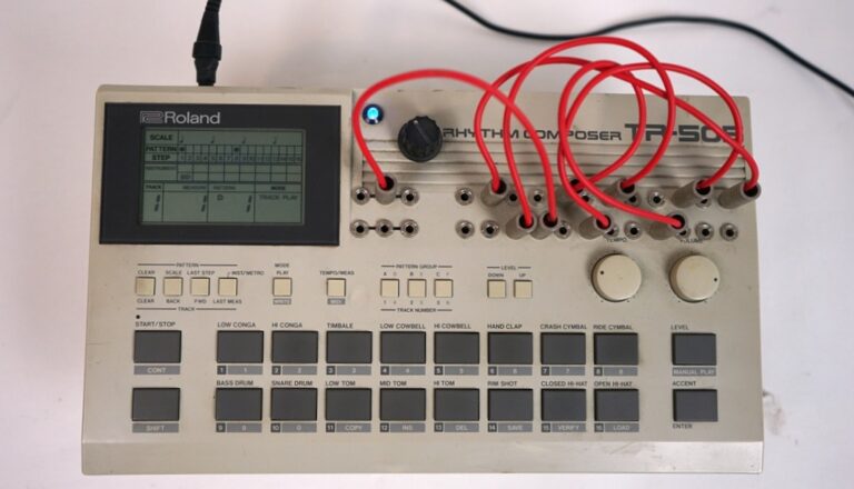 Roland TR-505: Der 12-Bit-Drumcomputer von 1986