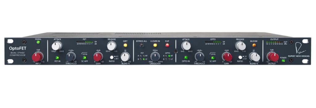 31-stufig gerasterte Regler, Blend-Funktionen, Sidechain-Hochpassfilter sowie die Harmonic-Modi GRIT und BLOOM ermöglichen präzise Dynamik- und Klangformung auf professionellem Niveau.