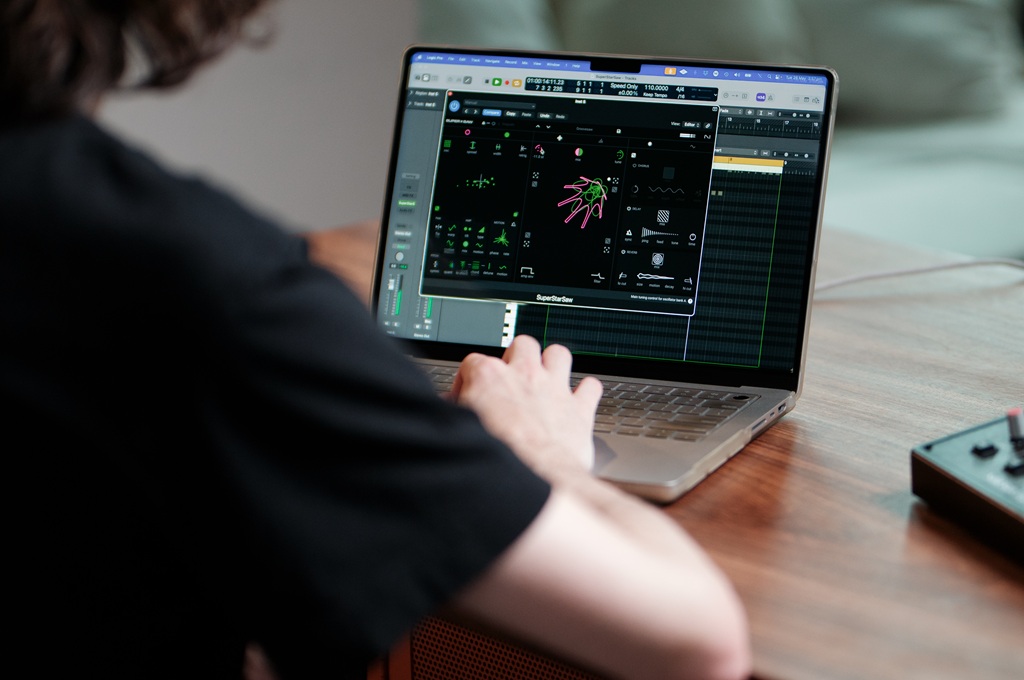 Native Instruments Super*Saw: Neuer Software-Synthesizer