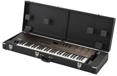 Korg opsix SE im Hardcase mit 61 Tasten – Synthesizer Deal für 899 Euro statt 2.199 Euro UVP.