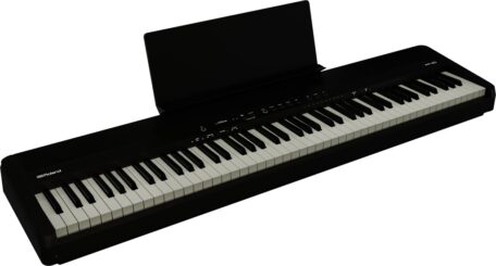 Roland FP-40 Digital Piano in Schwarz mit 88-Tasten-PHA-4-Tastatur und Notenhalter.