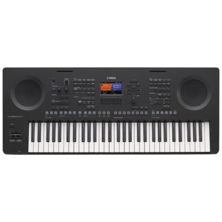 Das Yamaha PSR-SX620 kombiniert 61 anschlagdynamische Tasten, integrierte Lautsprecher und eine umfangreiche Arranger-Sektion.