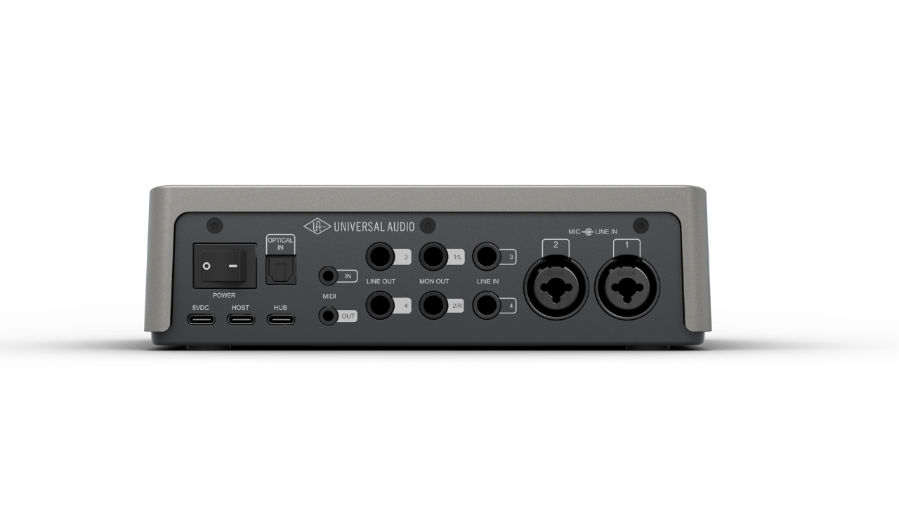 Volt 4 Max: Zwei Mic/Line-Preamps, zwei zusätzliche Line-Eingänge, ADAT/S/PDIF, MIDI, USB-Hub sowie vier Line-Ausgänge für flexible Studio-Setups.